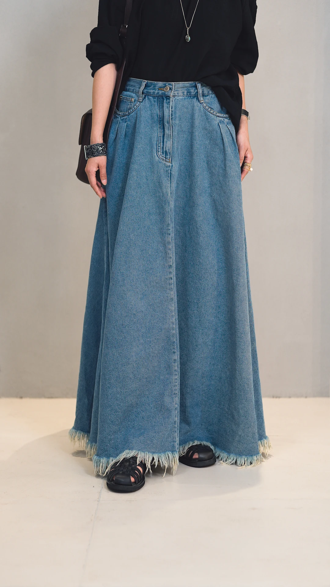 Retro Blue Frayed Hem Denim Long High Waist Women's Spring Summer A-Line Skirt Casual Cotton Polyester Blend Loose Fit
Retro Blue Frayed Hem Denim Long High Waist Women's Spring Summer A-Line Skirt Casual Cotton Polyester Blend Loose Fit