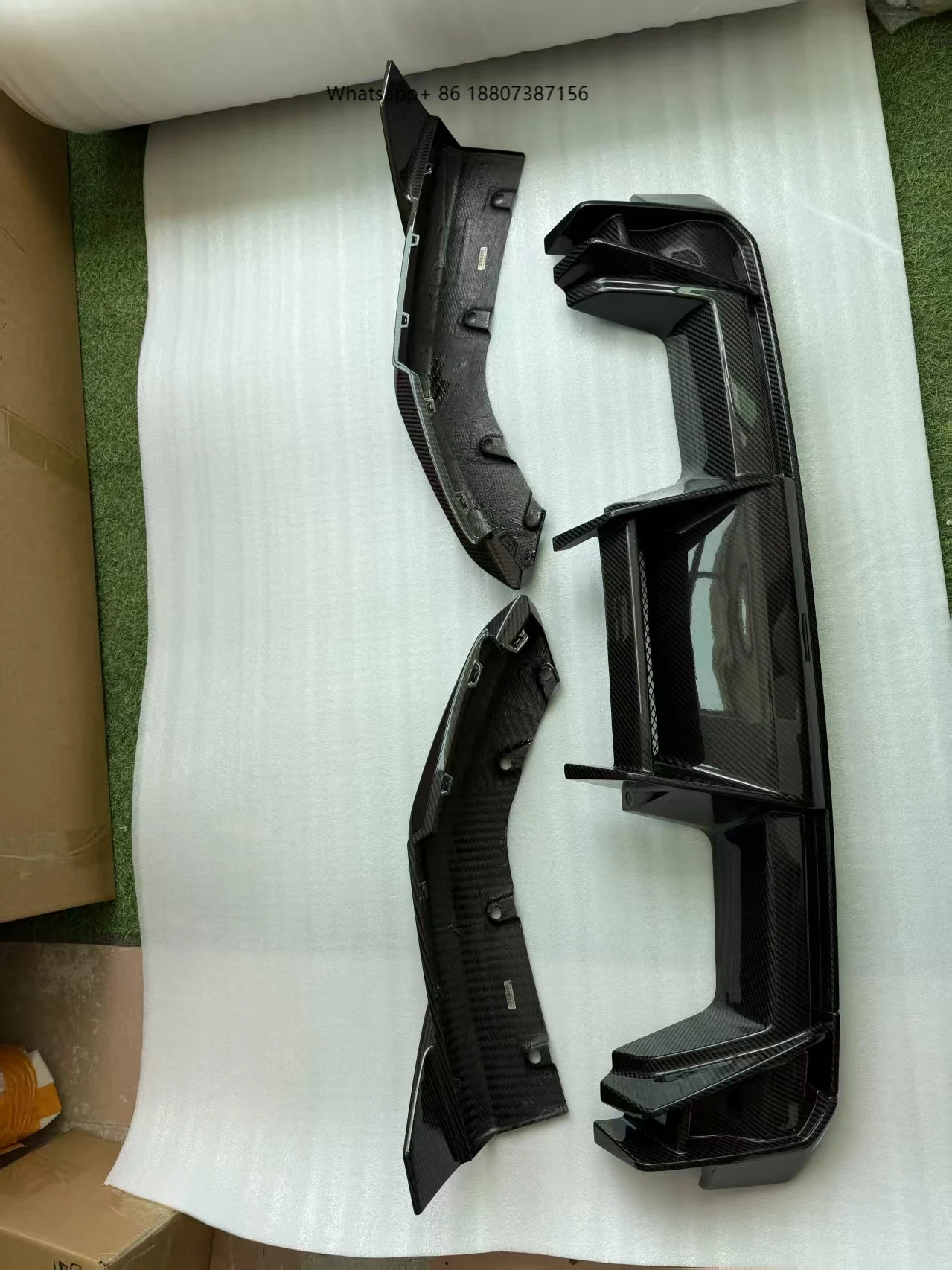 AC Style Dry Carbon Fiber Rear Diffuser for G80 M3 G82 M4 Dry Carbon Fiber Rear Bumper Splitter Perfect Fitment
AC Style Dry Carbon Fiber Rear Diffuser for G80 M3 G82 M4 Dry Carbon Fiber Rear Bumper Splitter Perfect Fitment