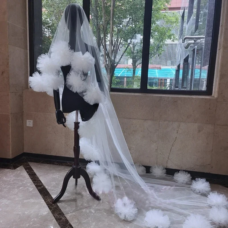 3D Flower Wedding Veil Bridal Veil 1T Bridal Veil, No Separate Comb Layer
3D Flower Wedding Veil Bridal Veil 1T Bridal Veil, No Separate Comb Layer