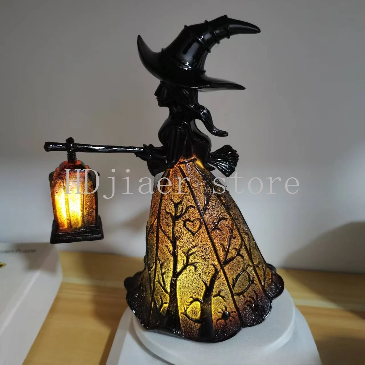 Gothic Halloween Witch Lamp – Resin Decorative Light for Enthusiasts, Ideal Festive Gift 
Gothic Halloween Witch Lamp – Resin Decorative Light for Enthusiasts, Ideal Festive Gift