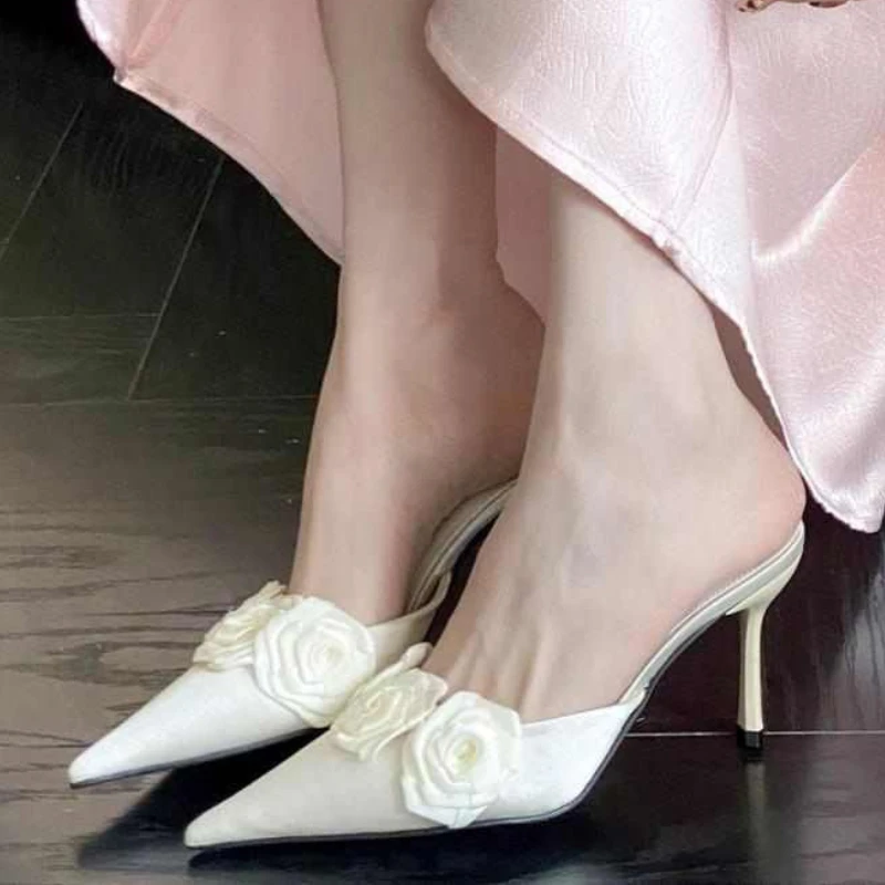 2025 Flower Women's Slippers Elegant High Heeled Shoes Pointed Toe Woman Sandals Summer Fashion Pumps New Luxury Chaussure Femme
2025 Flower Women's Slippers Elegant High Heeled Shoes Pointed Toe Woman Sandals Summer Fashion Pumps New Luxury Chaussure Femme