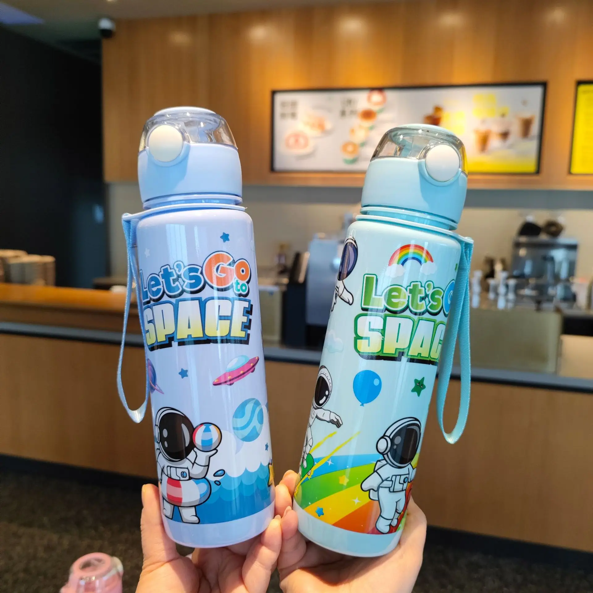 Leak-Proof Space-Themed Water Bottle, High-Temperature Resistant, Portable, Hand Wash, Round PC Material, Ideal for Outdoor
Leak-Proof Space-Themed Water Bottle, High-Temperature Resistant, Portable, Hand Wash, Round PC Material, Ideal for Outdoor