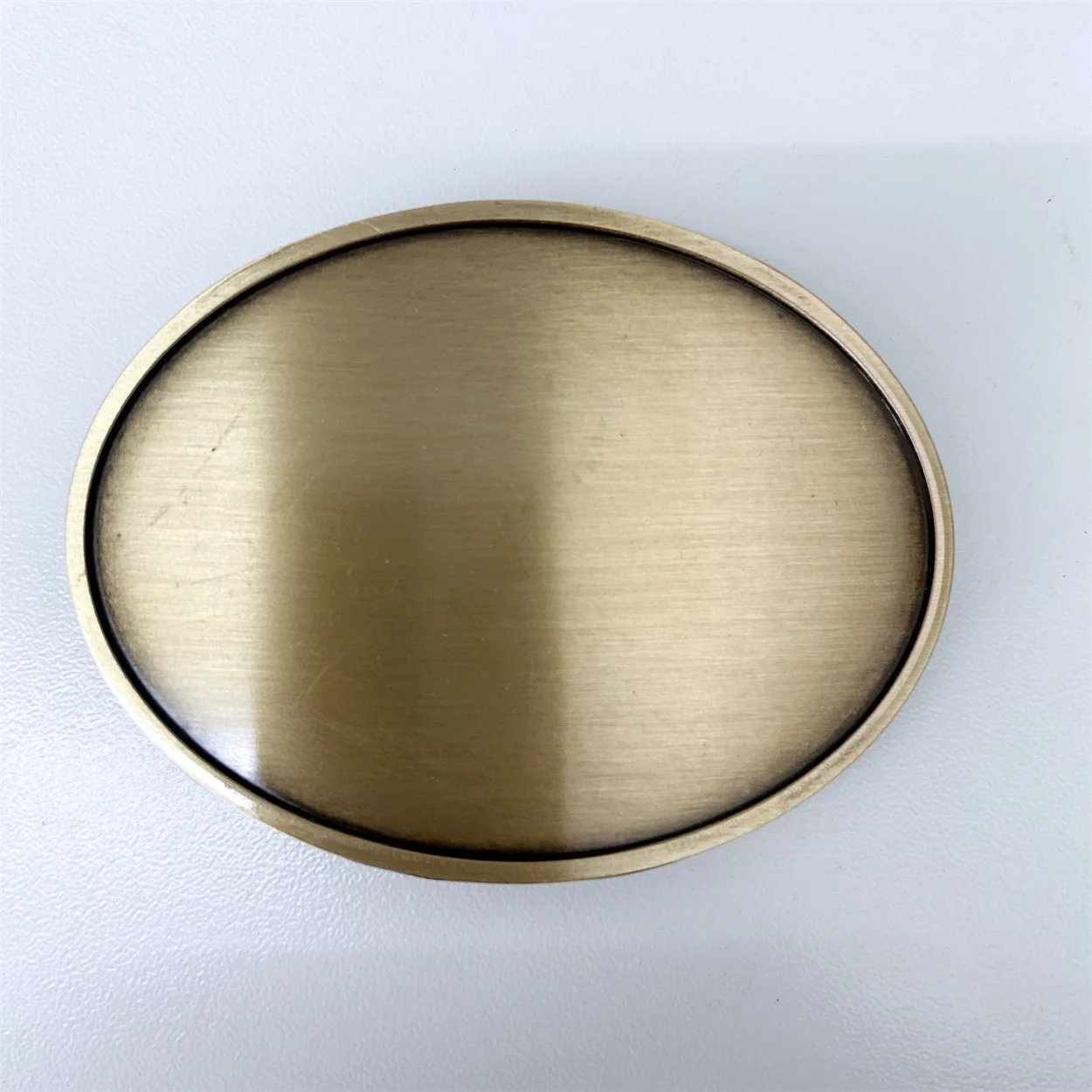 Antique Bronze Plated Oval Custom Blank Belt Buckle Fitting for Engraving BUCKLE-BL012AB
Antique Bronze Plated Oval Custom Blank Belt Buckle Fitting for Engraving BUCKLE-BL012AB