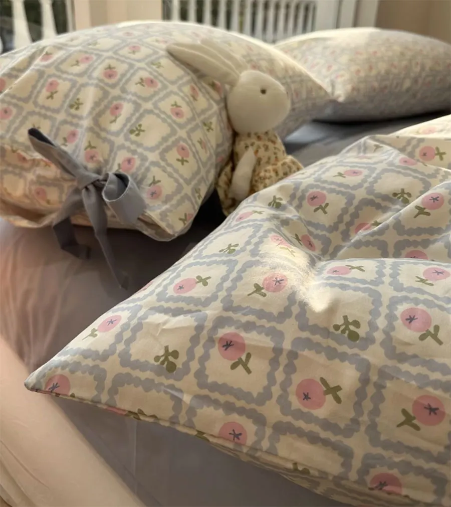 Romantic sweet pastoral flower bedding set,twin full queen king pink blue cotton home textile bed sheet pillow case quilt cover
Romantic sweet pastoral flower bedding set,twin full queen king pink blue cotton home textile bed sheet pillow case quilt cover