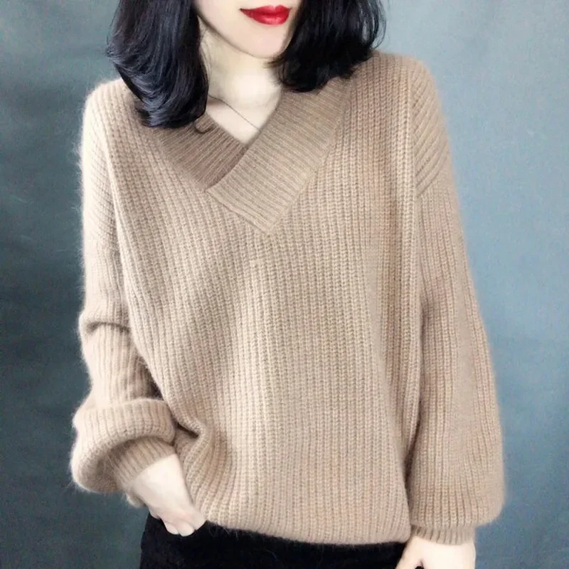 Korean Ladies V-neck Pullover Knitted Autumn Winter Female New Solid Color Knit Coat Women Fashion Large Size 4XL Sweater Tops
Korean Ladies V-neck Pullover Knitted Autumn Winter Female New Solid Color Knit Coat Women Fashion Large Size 4XL Sweater Tops