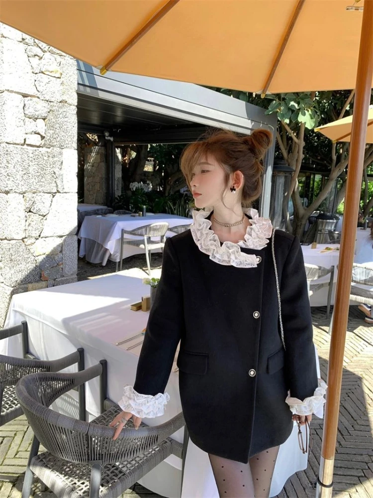 Стильное женское твидовое пальто с кружевным лоскутным дизайном, уютная зимняя шерстяная куртка с длинными рукавами, элегантный вид
Стильное женское твидовое пальто с кружевным лоскутным дизайном, уютная зимняя шерстяная куртка с длинными рукавами, элегантный вид