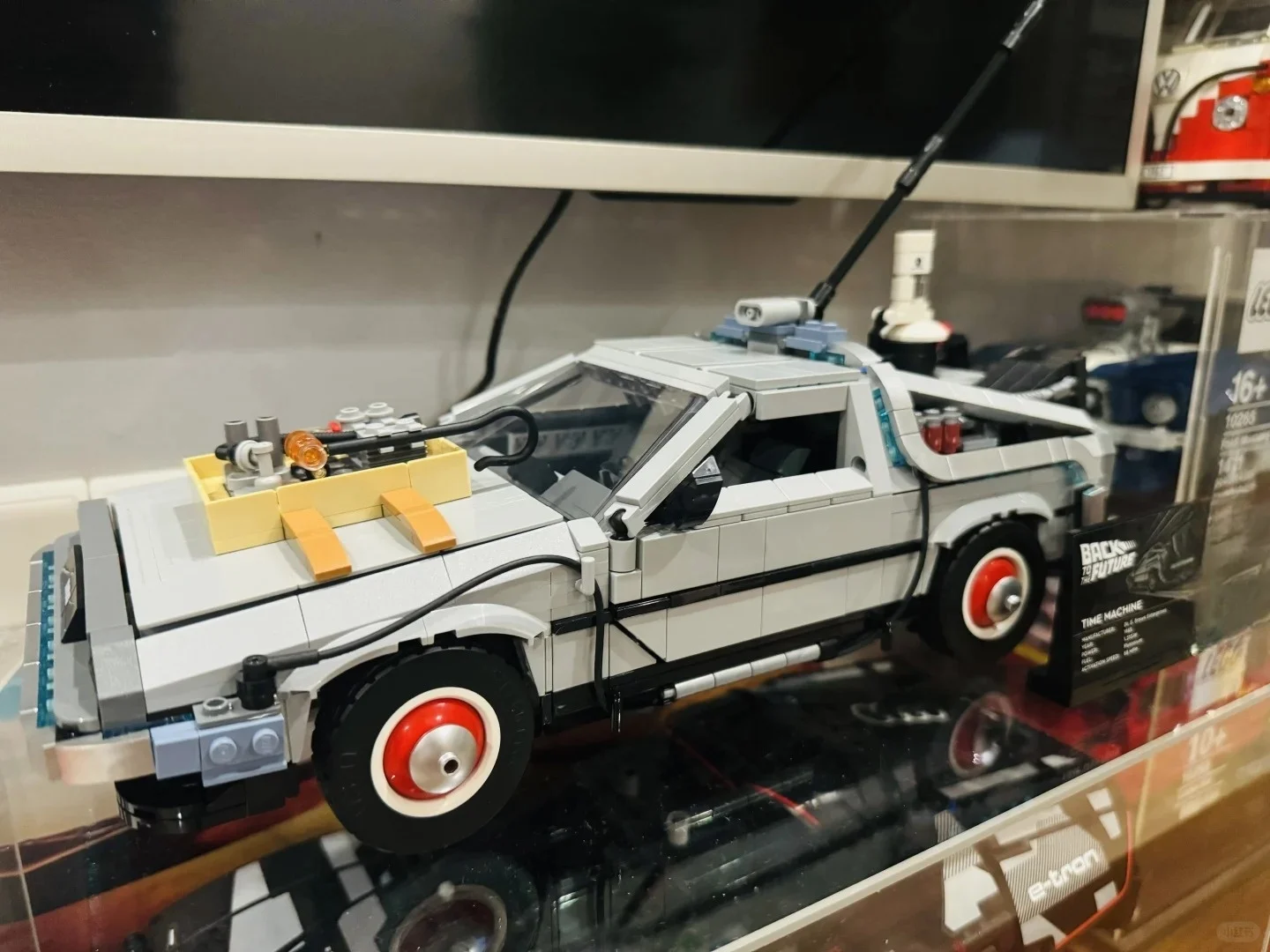 Creative MOC Back to the Future Building Blocks Time Machine Delorean Sports Car Children's Educational Assembly Toy
Creative MOC Back to the Future Building Blocks Time Machine Delorean Sports Car Children's Educational Assembly Toy