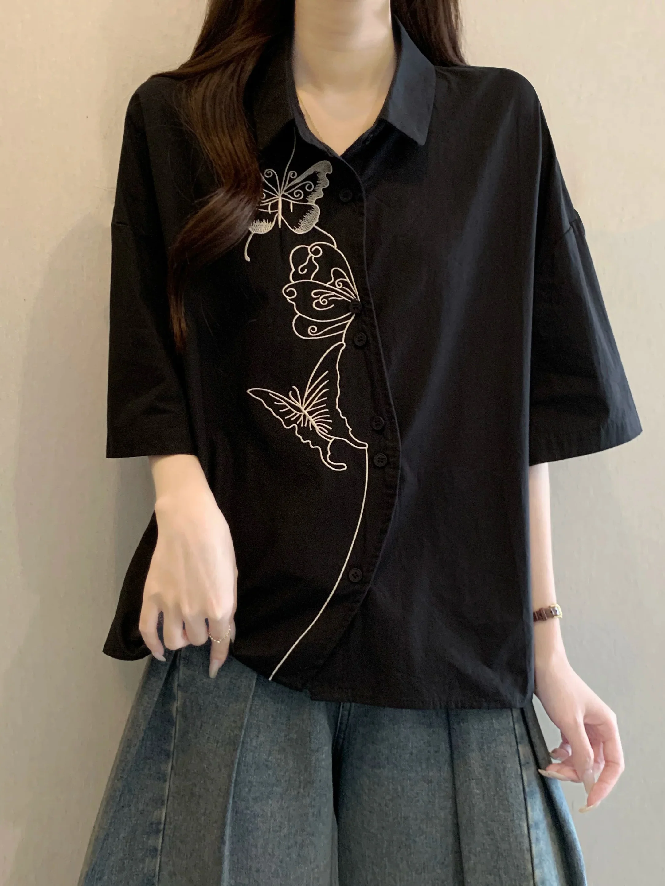 Salt Series Embroidery V-Neck Short Sleeve Shirt Women's Summer New plus Size Irregular Top Korean Style Loose Fit
Salt Series Embroidery V-Neck Short Sleeve Shirt Women's Summer New plus Size Irregular Top Korean Style Loose Fit