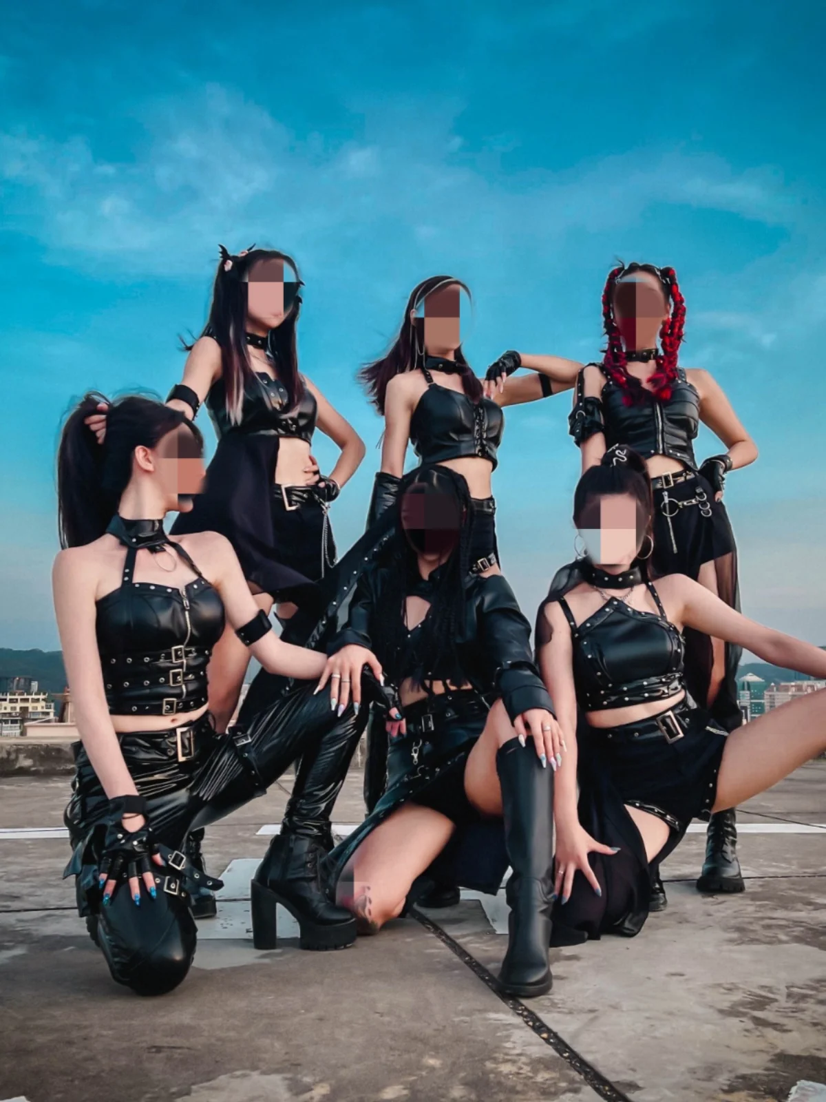 Star Performance Outfit Women's Group M7 Bar Kpop New Dance Team Stage Set Jazz Clothes Chinese Brand Dance Costume
Star Performance Outfit Women's Group M7 Bar Kpop New Dance Team Stage Set Jazz Clothes Chinese Brand Dance Costume