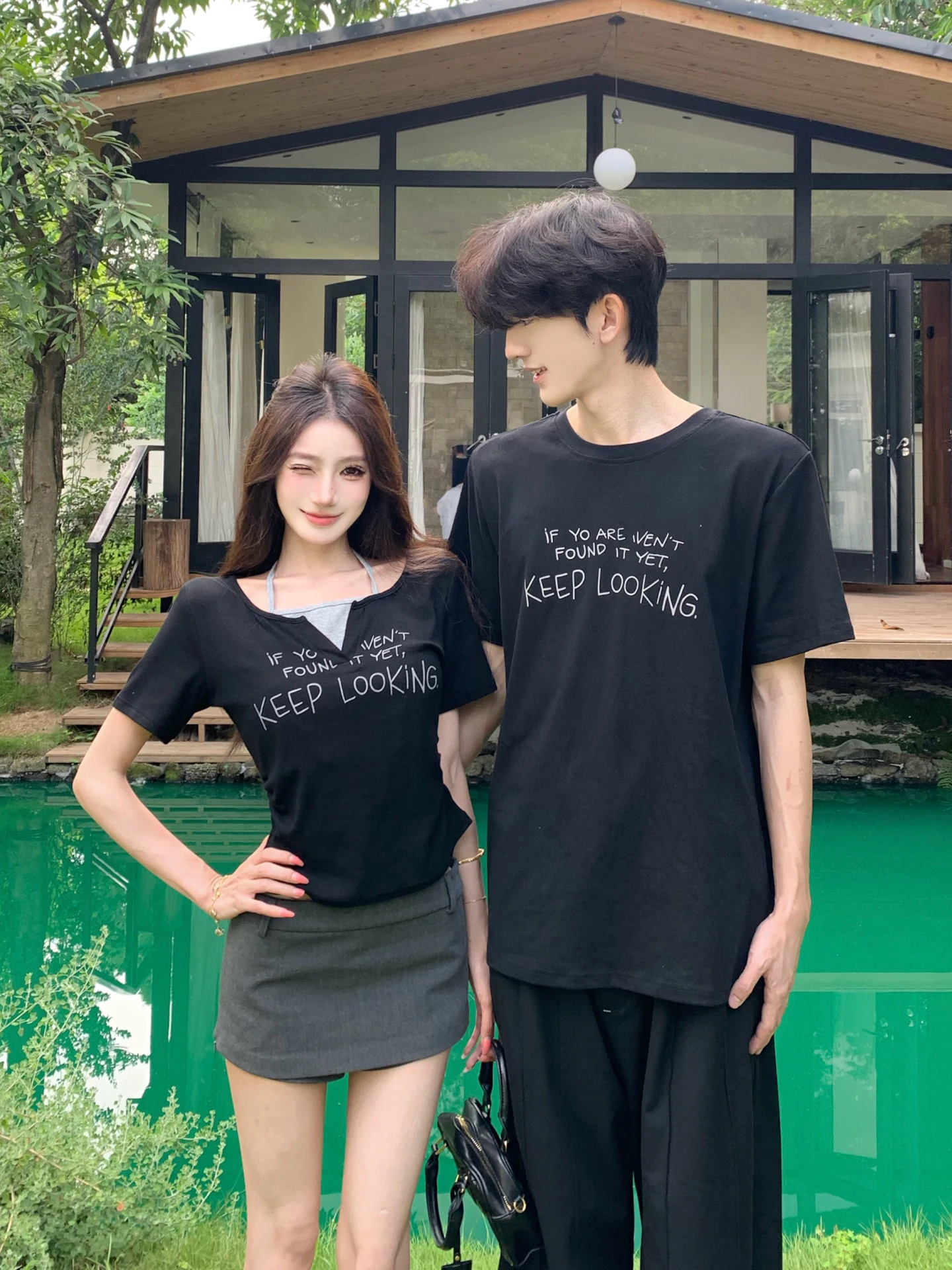 American Style Short Sleeve T-Shirt Couple Matching Summer V-Neck Slim Fit Men's Fashion Breathable Print Casual Top
American Style Short Sleeve T-Shirt Couple Matching Summer V-Neck Slim Fit Men's Fashion Breathable Print Casual Top
