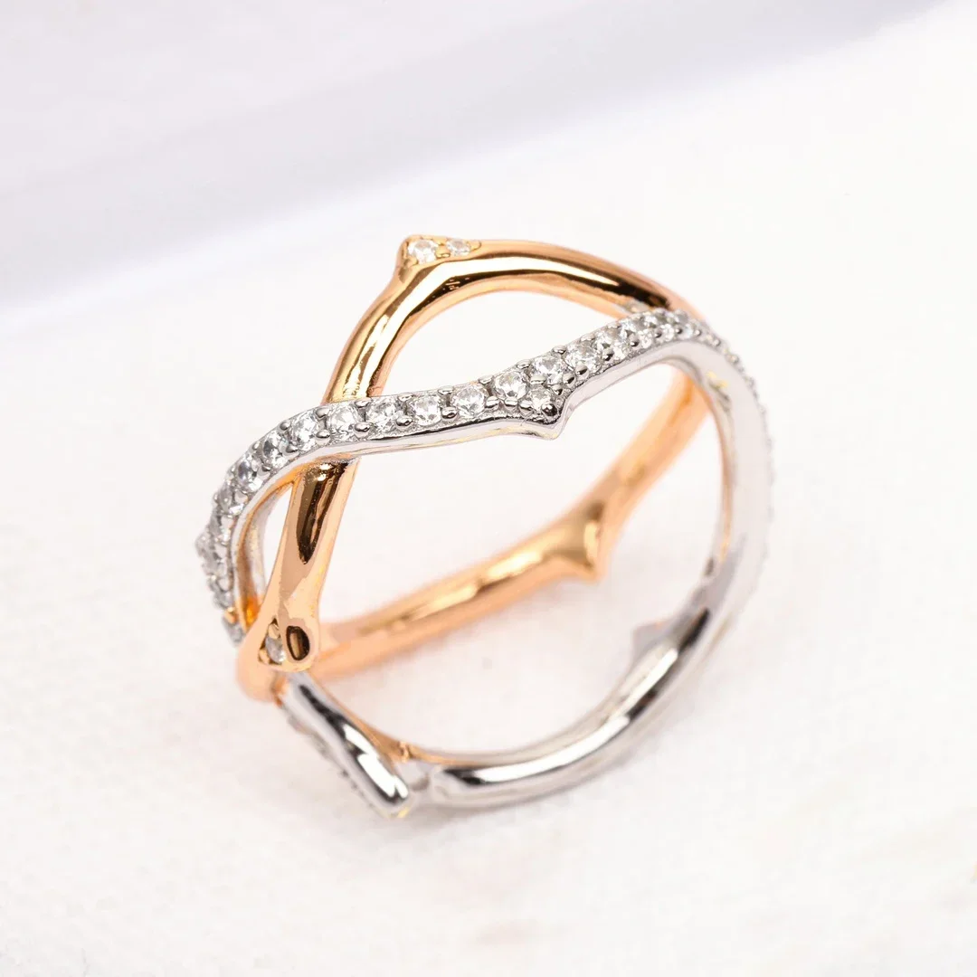 Europe America Designer Top Quality Two Colour Silver Rose Gold Crystal Ring Women Luxury Jewelry Trend
Europe America Designer Top Quality Two Colour Silver Rose Gold Crystal Ring Women Luxury Jewelry Trend