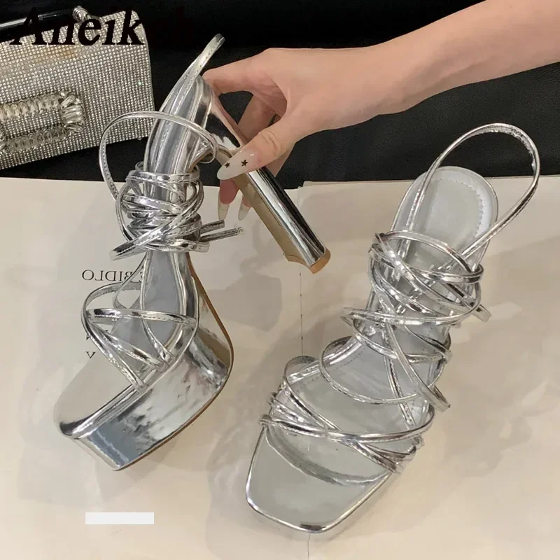 Aneikeh Summer PU Slippers Sexy Sandals Party Cross-Tied Butterfly-Knot Thin Heels Platform Rome Sandals Women Shoes Fashion
Aneikeh Summer PU Slippers Sexy Sandals Party Cross-Tied Butterfly-Knot Thin Heels Platform Rome Sandals Women Shoes Fashion