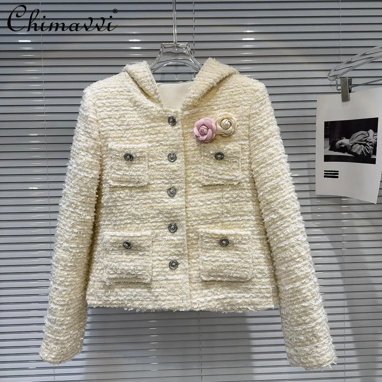 2024 Winter New High-end Fashion Pin Tweed Down Liner Hooded Short Jacket Loose Temperament Long Sleeve Thermal Jackets Coat
2024 Winter New High-end Fashion Pin Tweed Down Liner Hooded Short Jacket Loose Temperament Long Sleeve Thermal Jackets Coat