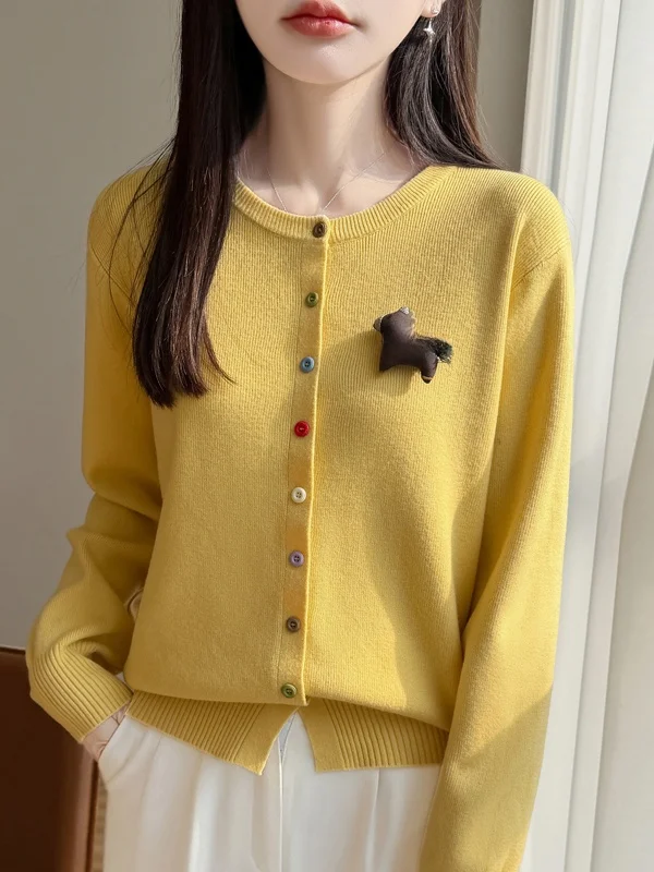 Spring Casual round Neck Open Cardigan Women's Long Sleeve Button Decoration Wool Knitted Sweater Top
Spring Casual round Neck Open Cardigan Women's Long Sleeve Button Decoration Wool Knitted Sweater Top
