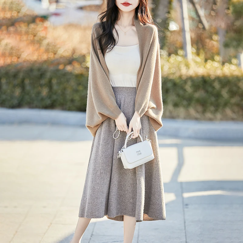 Spring New Women's Elastic High Waist Cashmere A-line Skirt 100% Merino Wool Knitted Korean Edition Fashion Half Skirt
Spring New Women's Elastic High Waist Cashmere A-line Skirt 100% Merino Wool Knitted Korean Edition Fashion Half Skirt