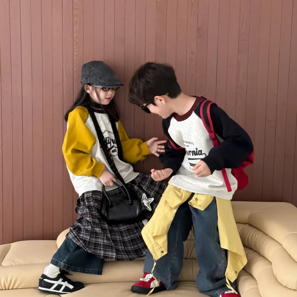 2025 Kids Sweatshirts Unisex Cartoon Print Letter Pullover Loose Fit Long Sleeve Casual Top for Boys & Girls Children Clothing
2025 Kids Sweatshirts Unisex Cartoon Print Letter Pullover Loose Fit Long Sleeve Casual Top for Boys & Girls Children Clothing