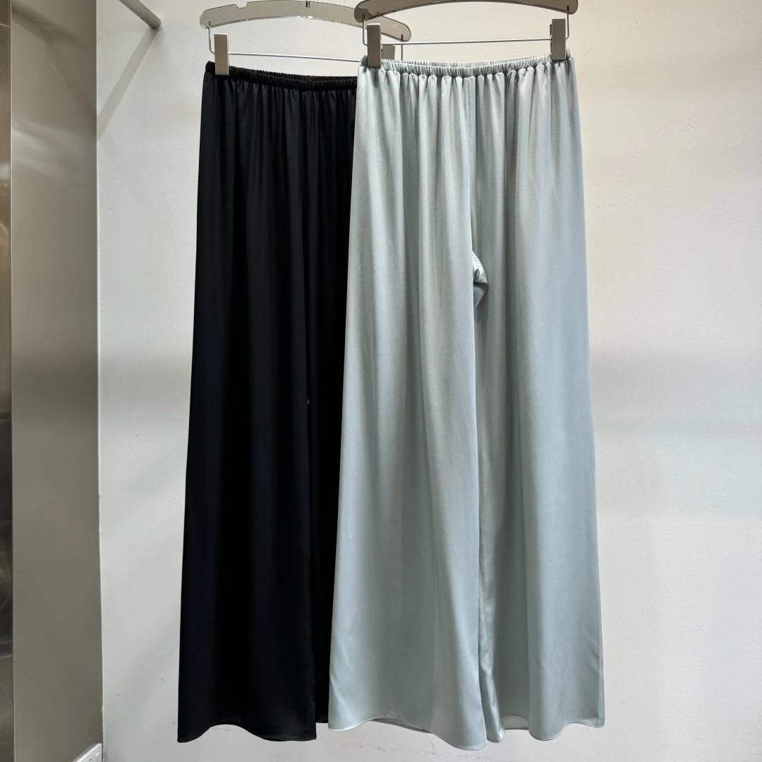 Wholesale Silk Double-sided Satin Straight Pants in Summer New Casual Slim Air Pants
Wholesale Silk Double-sided Satin Straight Pants in Summer New Casual Slim Air Pants
