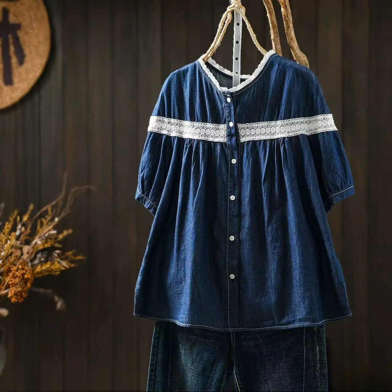 2026 Women's Denim Blouse Mori Girl Lace Trim Short Sleeve Button Down Shirt Japanese Style Cotton Summer Jean Tops
2026 Women's Denim Blouse Mori Girl Lace Trim Short Sleeve Button Down Shirt Japanese Style Cotton Summer Jean Tops