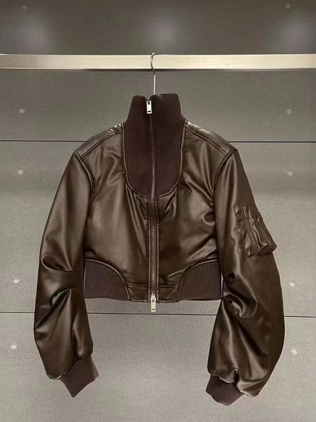 Street Style Hot Girl Cuffed Collar Long Sleeve Short Jacket Casual Spring New All-Match Fashionable Ladies' Polyester Fiber ...
Street Style Hot Girl Cuffed Collar Long Sleeve Short Jacket Casual Spring New All-Match Fashionable Ladies' Polyester Fiber ...