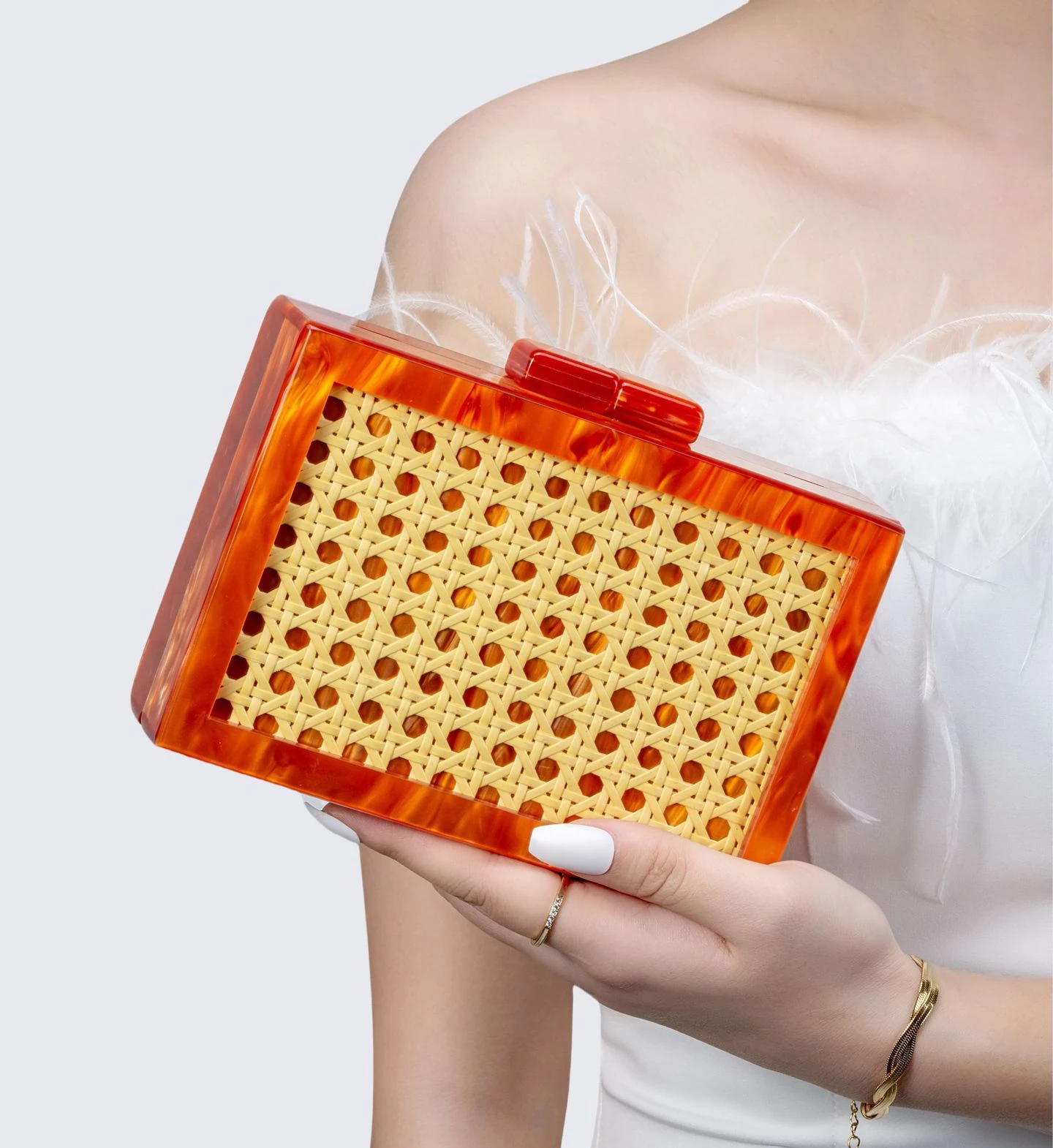 2026 Новая ротанговая лоскутная акриловая вечерняя сумка в стиле ретро, зеленая коробка, дизайн, банкетный клатч на плечо для женщин, высокое качество, 11,5 см
2026 Новая ротанговая лоскутная акриловая вечерняя сумка в стиле ретро, зеленая коробка, дизайн, банкетный клатч на плечо для женщин, высокое качество, 11,5 см