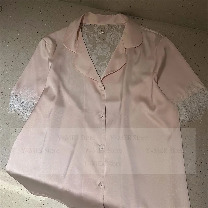 Повседневные пижамы De Mujer, 3 шт., женские пижамы из искусственного шелка, кружевной топ с открытой спиной и цветочным принтом, брюки, шорты, одежда для дома, пижамный костюм
Повседневные пижамы De Mujer, 3 шт., женские пижамы из искусственного шелка, кружевной топ с открытой спиной и цветочным принтом, брюки, шорты, одежда для дома, пижамный костюм