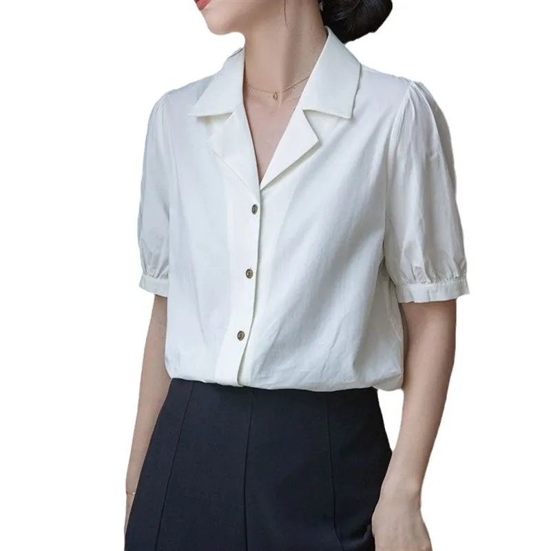 Летняя женская повседневная блузка 2025 года с коротким рукавом из тонкой хлопковой смеси, удобного кроя, однотонная, для офиса и повседневной носки
Летняя женская повседневная блузка 2025 года с коротким рукавом из тонкой хлопковой смеси, удобного кроя, однотонная, для офиса и повседневной носки
