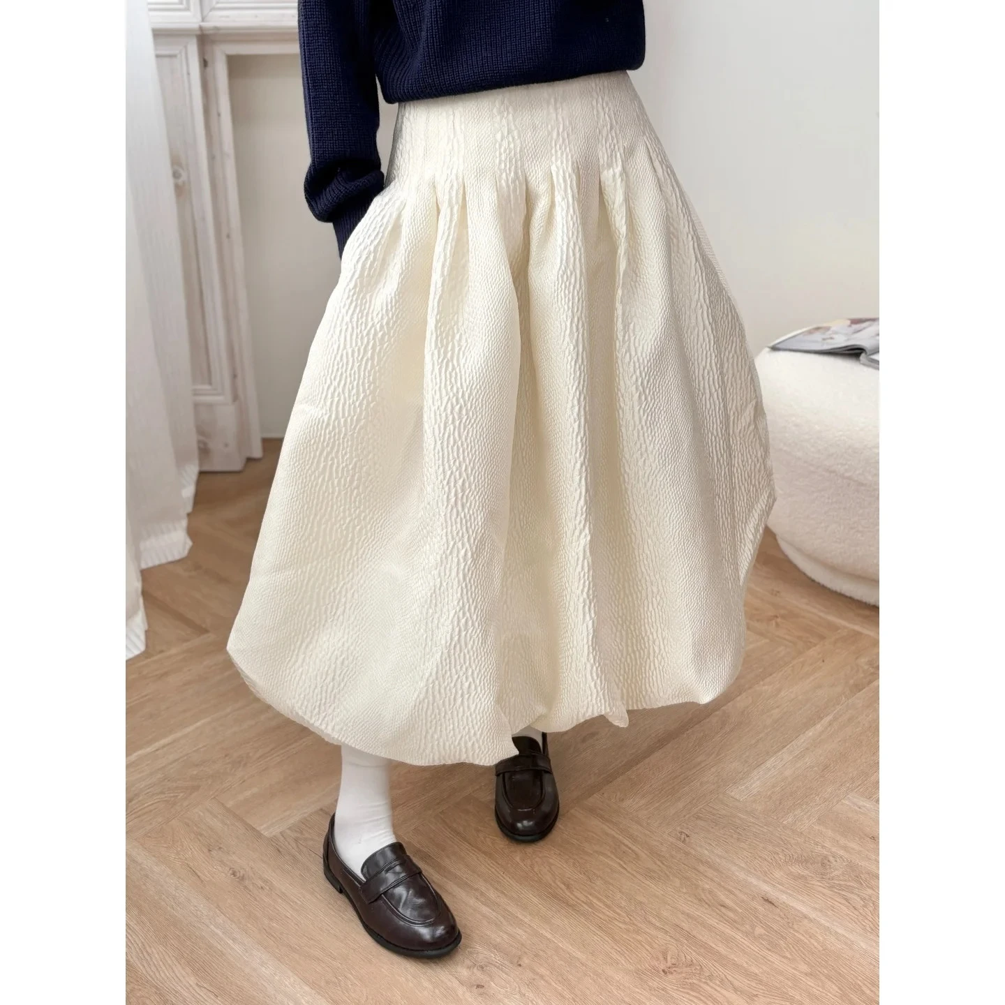 Textured Pattern Women's Ball Gown Midi Skirt Pleated High Waist Sweet Fashion Jupe Spring Summer 2026
Textured Pattern Women's Ball Gown Midi Skirt Pleated High Waist Sweet Fashion Jupe Spring Summer 2026