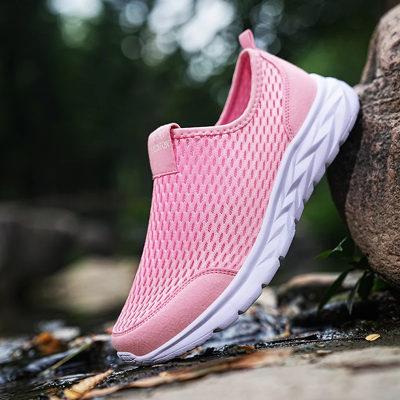Cheap Women Sport Walking Shoes Breathable Athletic Trainers for Woman Light Weight Girl Popular Jogging Sneakers Fitness
Cheap Women Sport Walking Shoes Breathable Athletic Trainers for Woman Light Weight Girl Popular Jogging Sneakers Fitness
