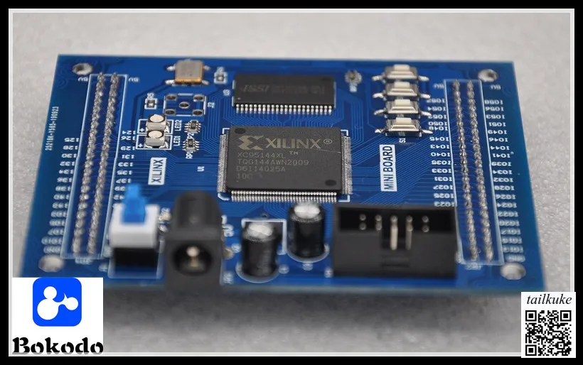 XILINX CPLD XC95288XL Минимальная системная макетная плата с SRAM
XILINX CPLD XC95288XL Минимальная системная макетная плата с SRAM