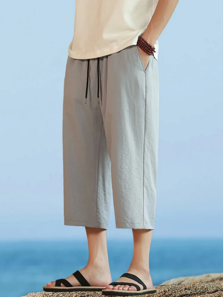 Летние шорты из ледяного шелка для мужчин: пляжные брюки свободного кроя, прямые, тонкие, быстросохнущие, повседневные, из полиэфирного волокна, однотонные
Летние шорты из ледяного шелка для мужчин: пляжные брюки свободного кроя, прямые, тонкие, быстросохнущие, повседневные, из полиэфирного волокна, однотонные