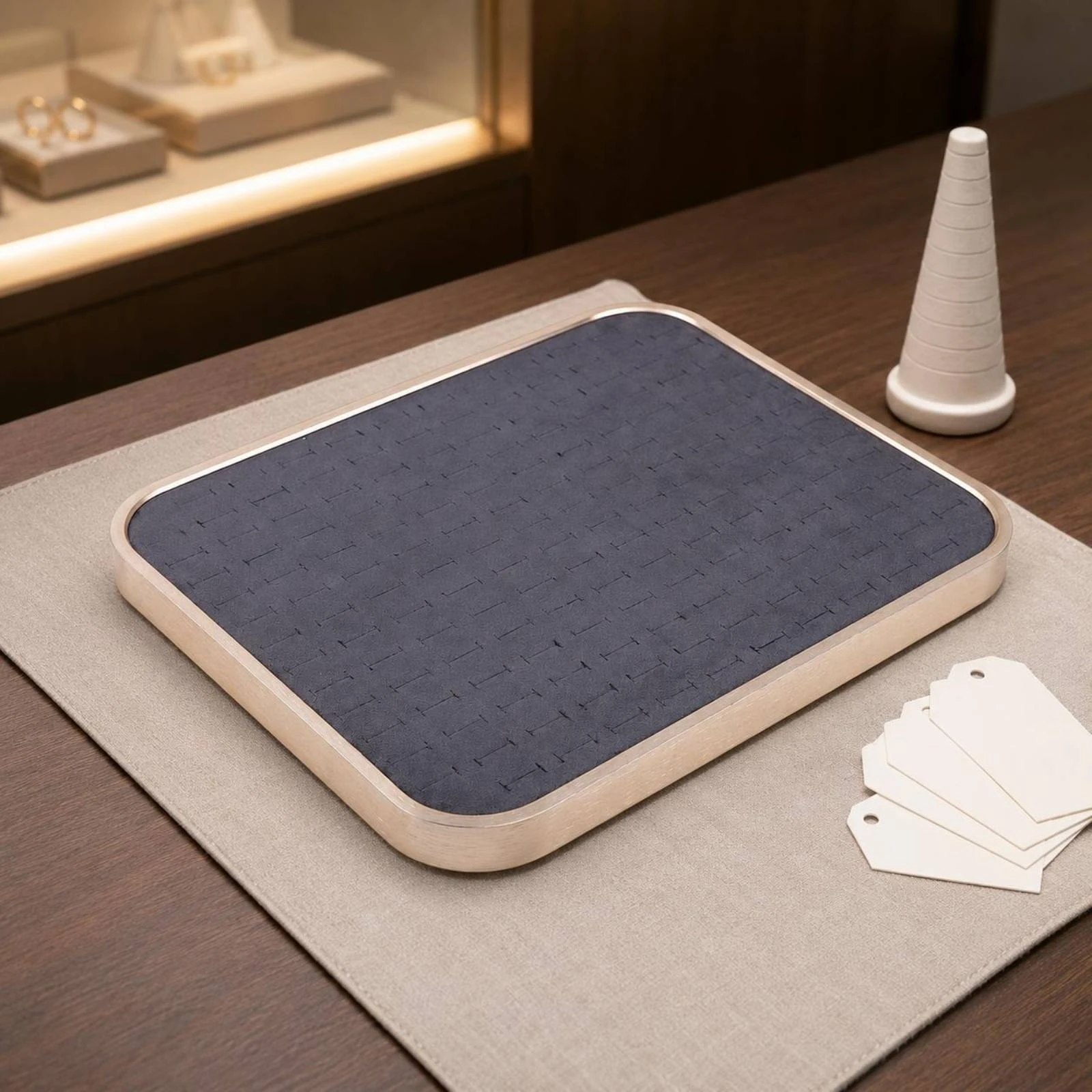 Jewelry Display Tray Gold-Tone Band Tray Accessory Storage Slimline Space-Saving
Jewelry Display Tray Gold-Tone Band Tray Accessory Storage Slimline Space-Saving