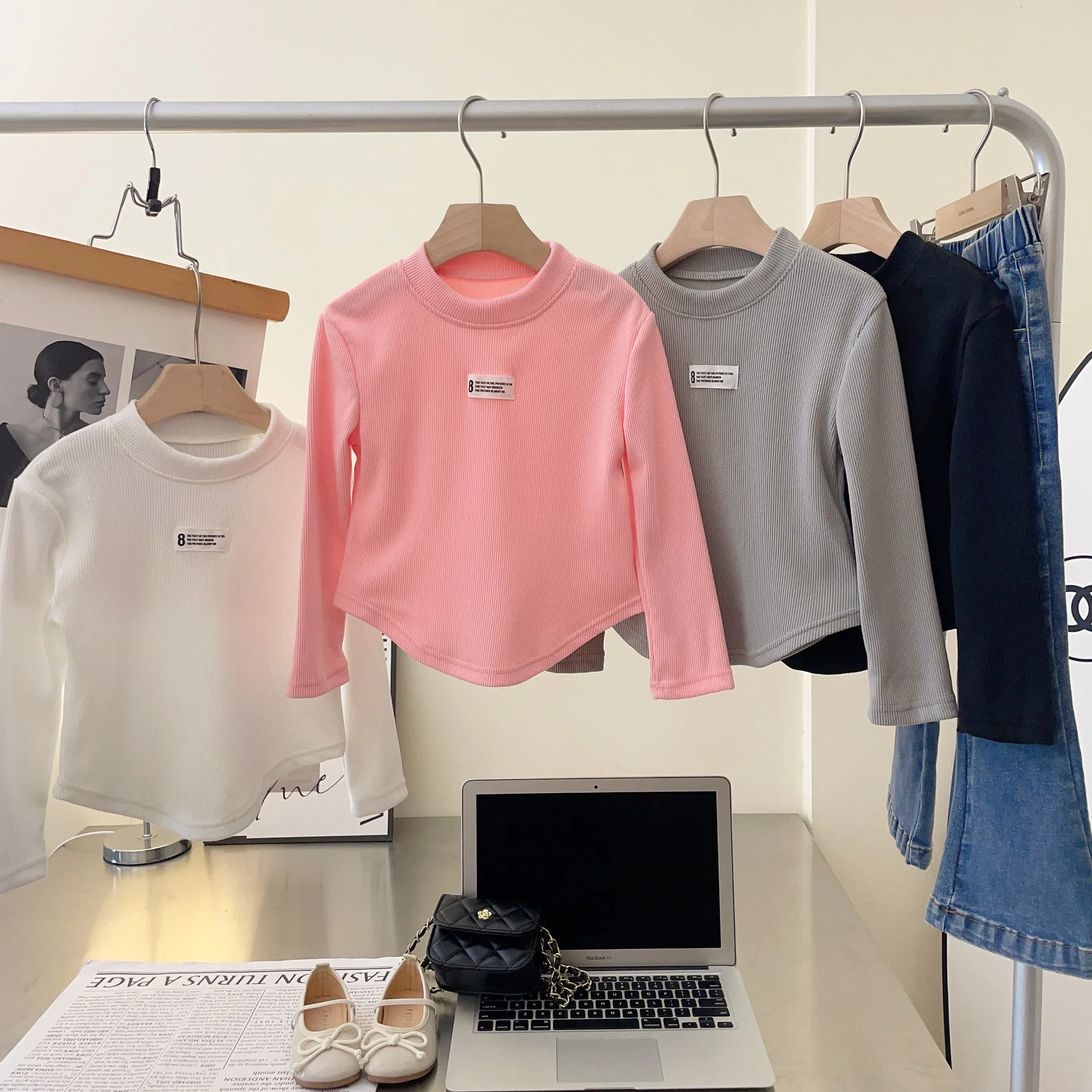 Baby Girls Long Sleeve T-shirts for Children Autumn Thin Velvet Tees Tops Soft O-neck Korean Fashion Kids Clothing
Baby Girls Long Sleeve T-shirts for Children Autumn Thin Velvet Tees Tops Soft O-neck Korean Fashion Kids Clothing