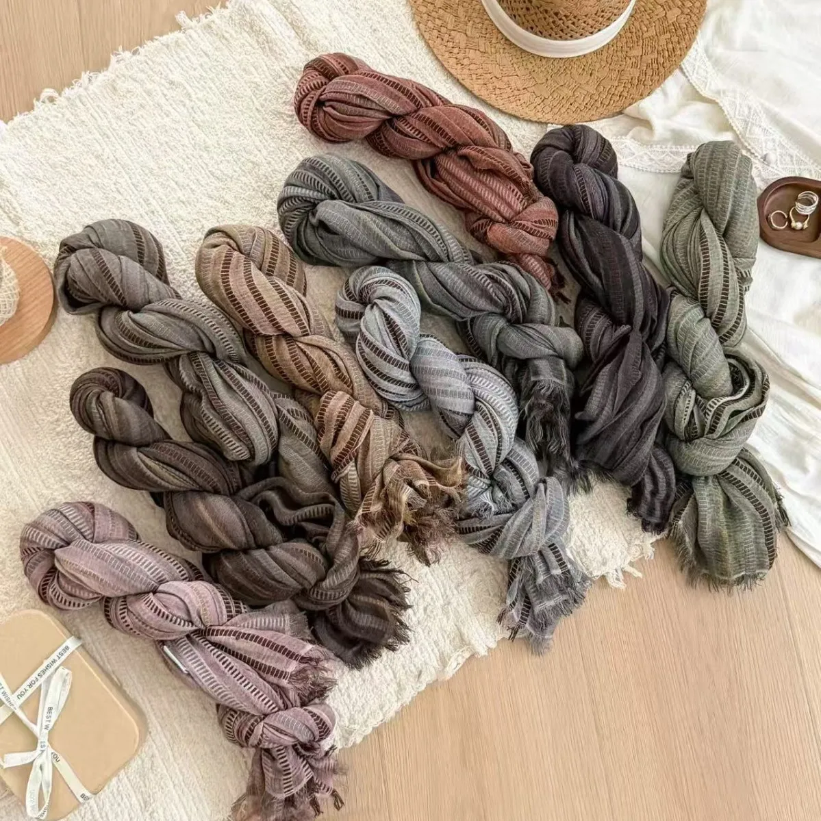 Fashion Striped Cotton Linen Scarf for Men Women Autumn Winter Long Soft Shawls and Wraps Short Tassel Bufanda Male Accessories
Fashion Striped Cotton Linen Scarf for Men Women Autumn Winter Long Soft Shawls and Wraps Short Tassel Bufanda Male Accessories
