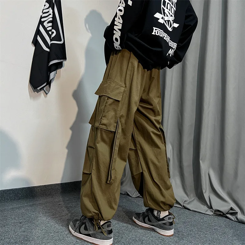 Men's Spring and Autumn Korean casual sports versatile workwear, wide leg long pants, leg tied pants
Men's Spring and Autumn Korean casual sports versatile workwear, wide leg long pants, leg tied pants