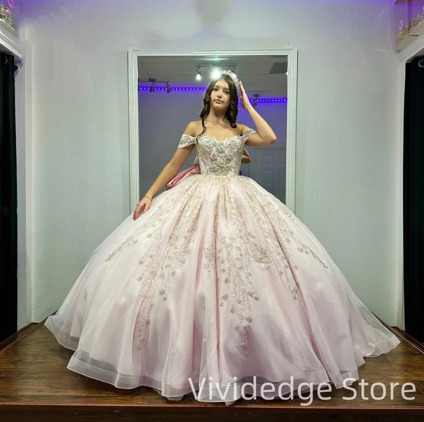 Pink Princess Strapless Corset Prom Dress 15 Quinceanera Dress Beaded Applique Bow Birthday Party vestido de 15 quinceañera
Pink Princess Strapless Corset Prom Dress 15 Quinceanera Dress Beaded Applique Bow Birthday Party vestido de 15 quinceañera