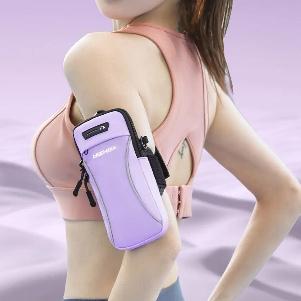 Reflective Running Phone Armband Adjustable Strap PU Sports Arm Bag Breathable Large Capacity Cycling Phone Case Earphones
Reflective Running Phone Armband Adjustable Strap PU Sports Arm Bag Breathable Large Capacity Cycling Phone Case Earphones