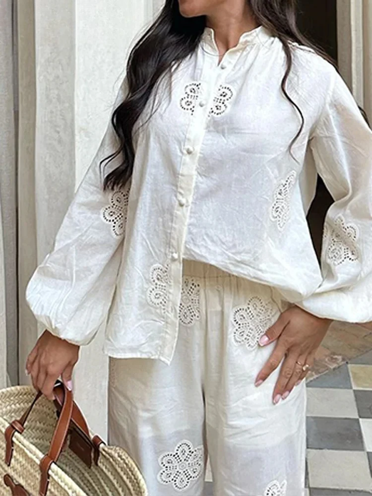 Женские полые рубашки, брючные костюмы, однотонные женские комплекты с длинным рукавом и круглым вырезом, новинка 2025, летняя мода, комплект из 2 предметов, женская одежда
Женские полые рубашки, брючные костюмы, однотонные женские комплекты с длинным рукавом и круглым вырезом, новинка 2025, летняя мода, комплект из 2 предметов, женская одежда