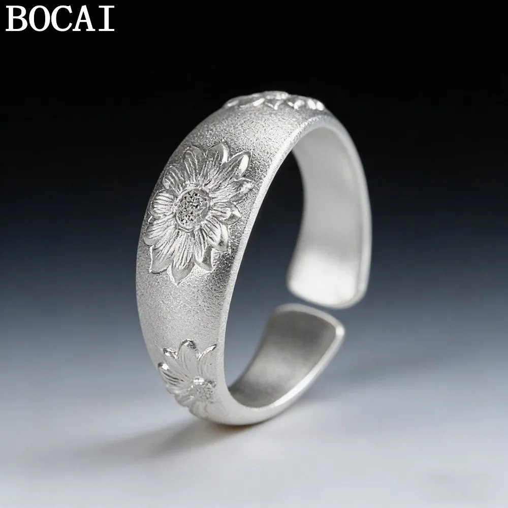 BOCAI S999 Sterling Silver Jewelry Light Luxury Fashion Gold-plated Daisy Engagement Ring Women's Selected Gift
BOCAI S999 Sterling Silver Jewelry Light Luxury Fashion Gold-plated Daisy Engagement Ring Women's Selected Gift