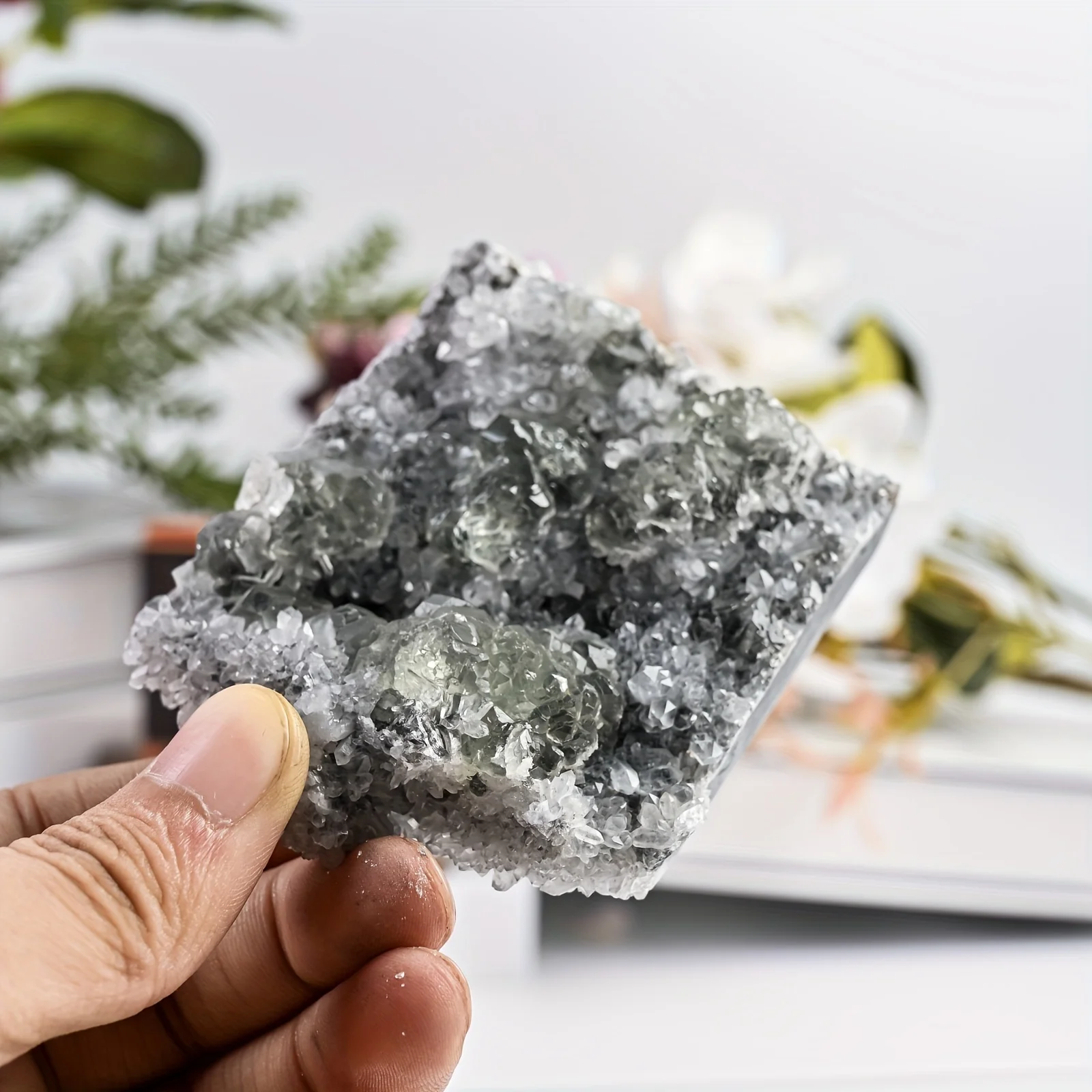 1pc Glam White Crystal Fluorite Cluster - Natural Quartz Crystal Point for Home Decor, Jewelry Accessories, Halloween Gift
1pc Glam White Crystal Fluorite Cluster - Natural Quartz Crystal Point for Home Decor, Jewelry Accessories, Halloween Gift