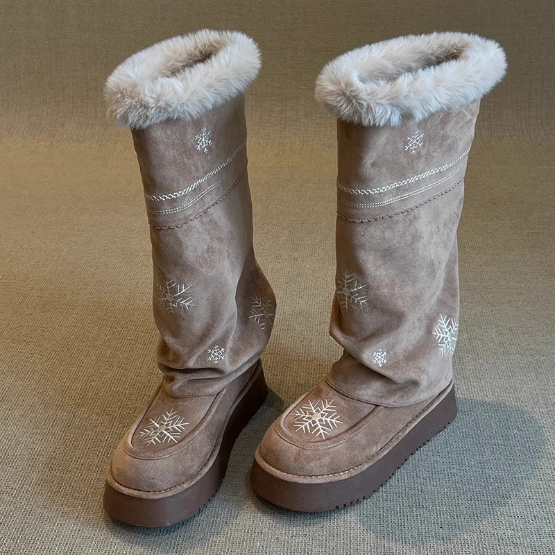 Женские высокие сапоги на меху, теплая хлопковая обувь на платформе, модные спортивные зимние ботинки, 2024, дизайнерские короткие плюшевые сапоги до колена, зимние Botas Mujer
Женские высокие сапоги на меху, теплая хлопковая обувь на платформе, модные спортивные зимние ботинки, 2024, дизайнерские короткие плюшевые сапоги до колена, зимние Botas Mujer