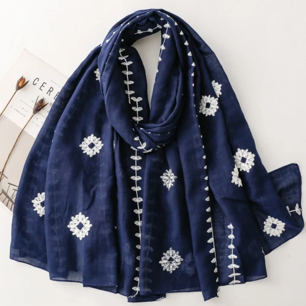 Elegant Long Embroidery Flower Scarf Large Bohemian Ethnic Style Wrap Yarn Thin Printed Silk Scarf Beach
Elegant Long Embroidery Flower Scarf Large Bohemian Ethnic Style Wrap Yarn Thin Printed Silk Scarf Beach