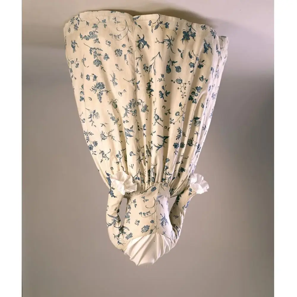 Victorian 19th Century British Women Civil War Floral Dress Medieval Renessiance Afternoon Fashion Costume
Victorian 19th Century British Women Civil War Floral Dress Medieval Renessiance Afternoon Fashion Costume