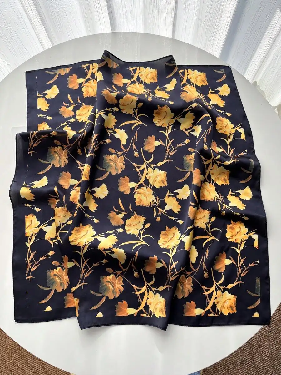 Women's Spring Summer Flower Print Square Scarf Imitation Silk Shawl Neck Protection Bib Professional Scarf Warm Suitable For Da
Women's Spring Summer Flower Print Square Scarf Imitation Silk Shawl Neck Protection Bib Professional Scarf Warm Suitable For Da