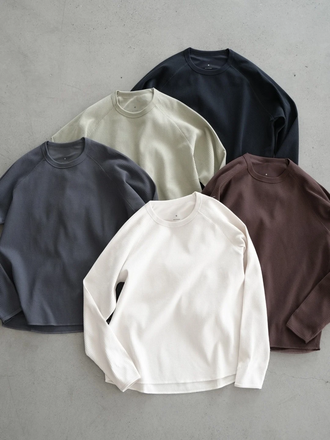 Outdoor Casual Long Sleeve T-Shirt Couple Pure Color 3D Tailoring SOLOTEX Marbled Pattern Sweat Absorbent Color T-Shirt
Outdoor Casual Long Sleeve T-Shirt Couple Pure Color 3D Tailoring SOLOTEX Marbled Pattern Sweat Absorbent Color T-Shirt
