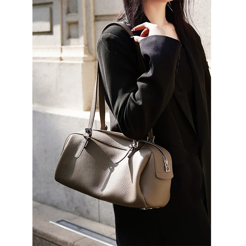 Hot Sale Spring Bags Woman Luxury Genuine Leather Handbag 100% Cowhide Underarm Shoulder Messenger Tote 2026 New in Purse
Hot Sale Spring Bags Woman Luxury Genuine Leather Handbag 100% Cowhide Underarm Shoulder Messenger Tote 2026 New in Purse