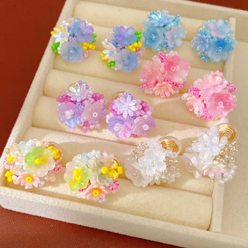 Colorful Beaded Flower Clip-On Earrings, Sweet Forest Style Versatile Non-Pierced Earrings for Women Daily Commute
Colorful Beaded Flower Clip-On Earrings, Sweet Forest Style Versatile Non-Pierced Earrings for Women Daily Commute