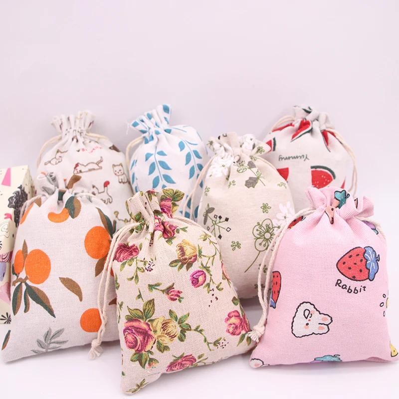1pcs Cotton Fabric Packaging Bag Linen Drawstring Jewelry Bags Christmas Birthday Gift Pouch Candy Bag 13x18cm
1pcs Cotton Fabric Packaging Bag Linen Drawstring Jewelry Bags Christmas Birthday Gift Pouch Candy Bag 13x18cm