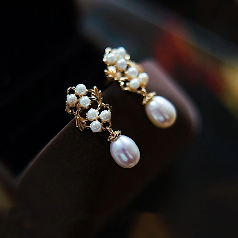 Classical Pearl Palace Style Women's Earrings Retro Accessories
Classical Pearl Palace Style Women's Earrings Retro Accessories