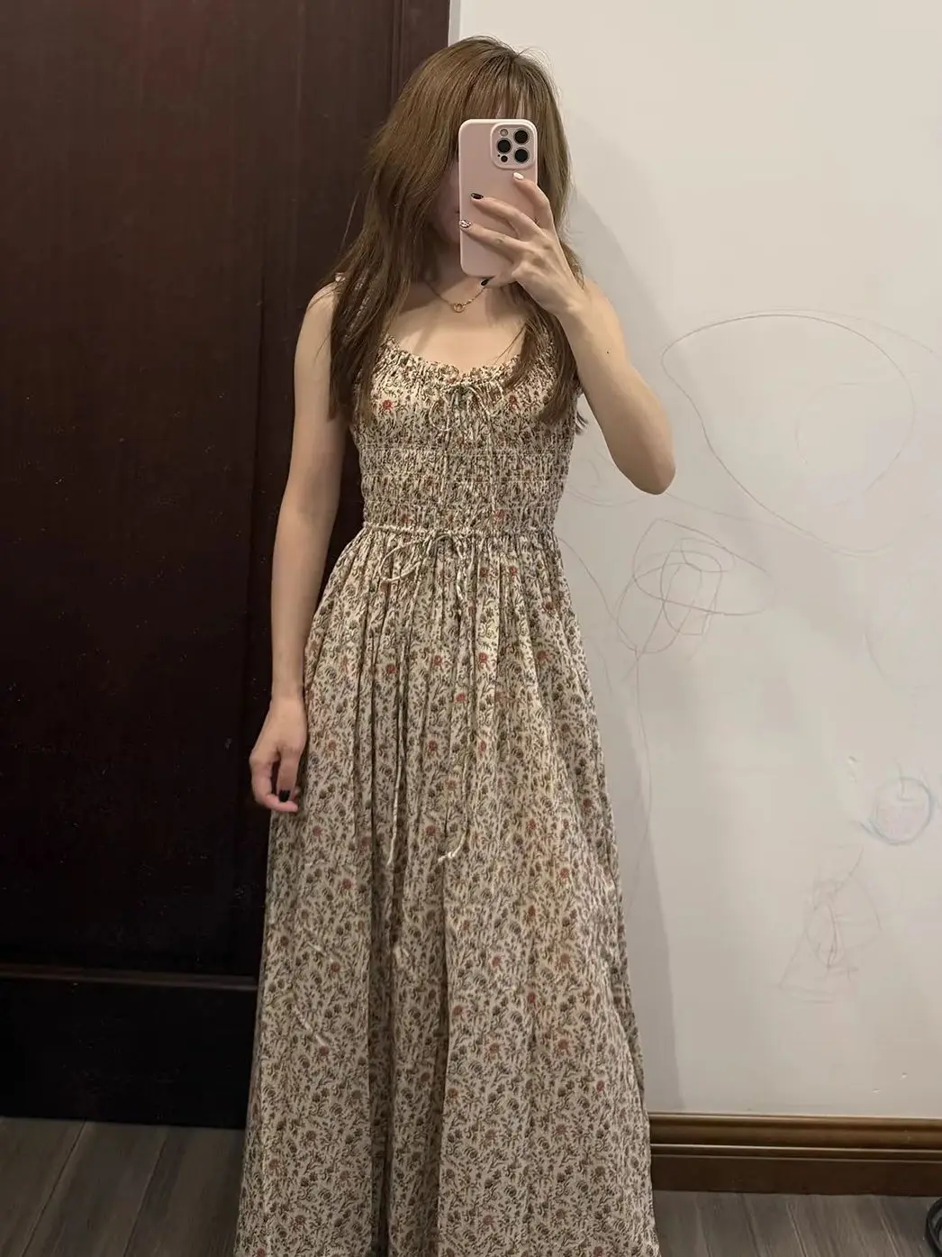Ladies Floral Printed Holiday Vest Dress Summer Drawstring Elastic Waist U-Neck Sleeveless Fashion Women's 100% Cotton Robe
Ladies Floral Printed Holiday Vest Dress Summer Drawstring Elastic Waist U-Neck Sleeveless Fashion Women's 100% Cotton Robe