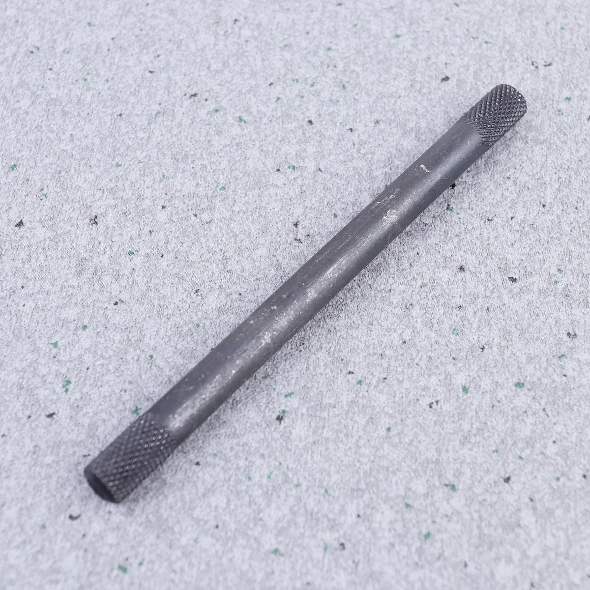 Double-Ended Screw Extractor Durable High Carbon Steel Broken Bolt Wire Extractor Reverse Thread Remover Tool Screw Remover Tool
Double-Ended Screw Extractor Durable High Carbon Steel Broken Bolt Wire Extractor Reverse Thread Remover Tool Screw Remover Tool